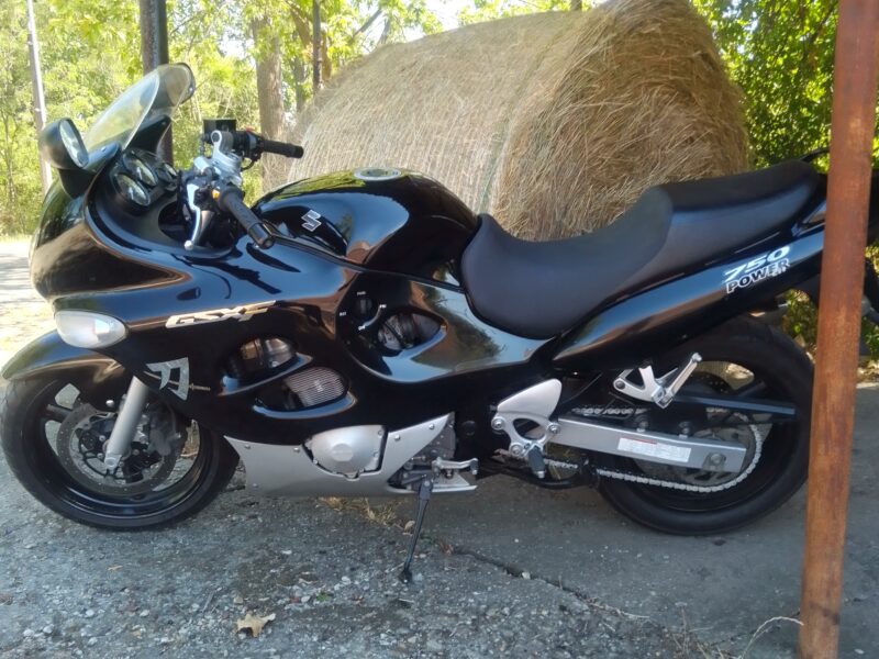 Suzuki GSX 750 f eladó